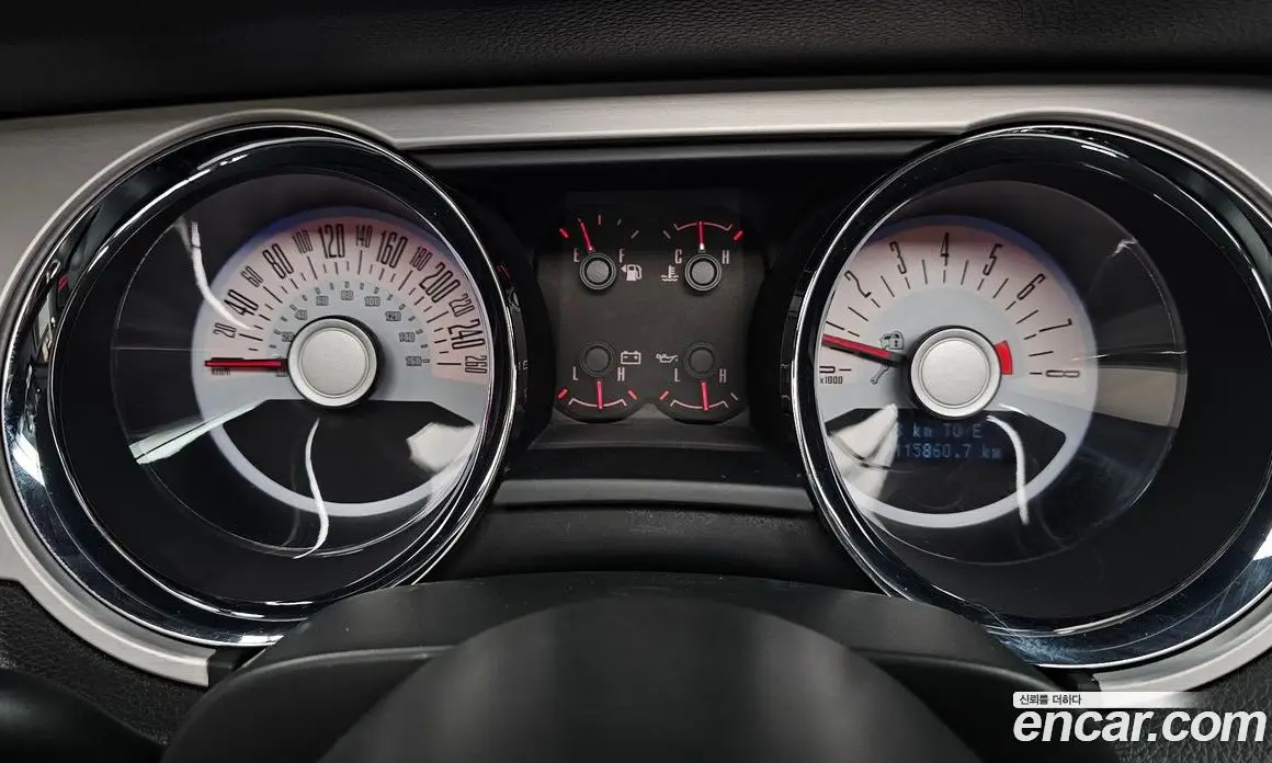 Ford Mustang 2010 3.7 автомат (гидро), фото 8