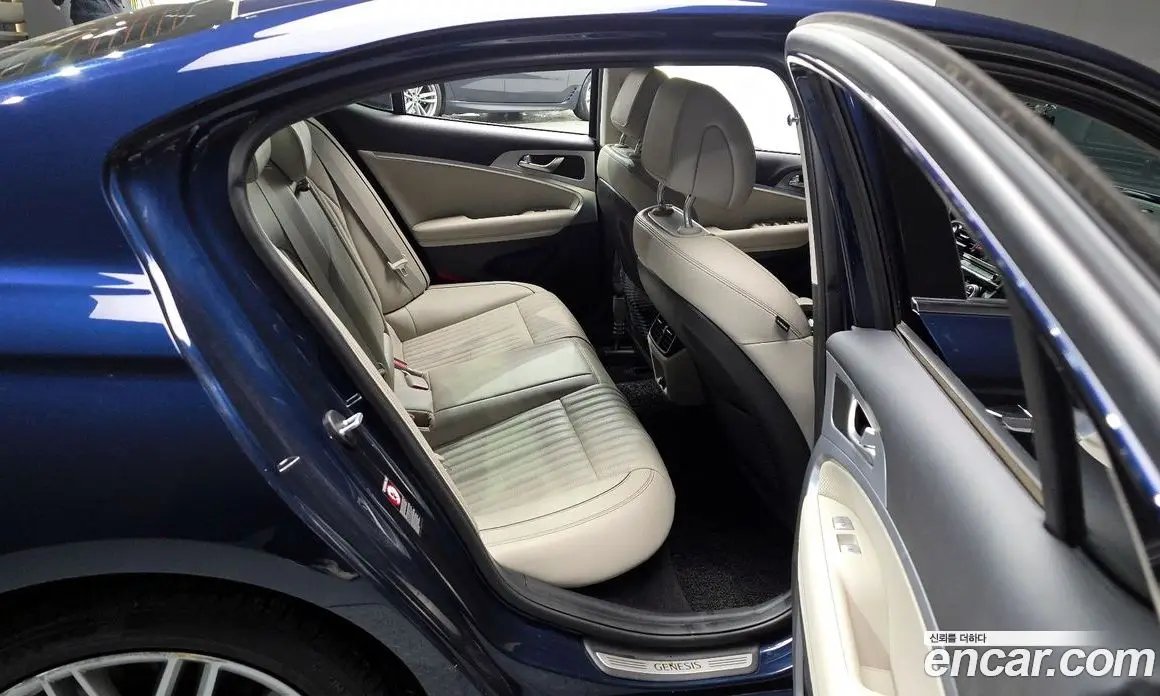 Genesis G70 2019 2.0 автомат (гидро), фото 16