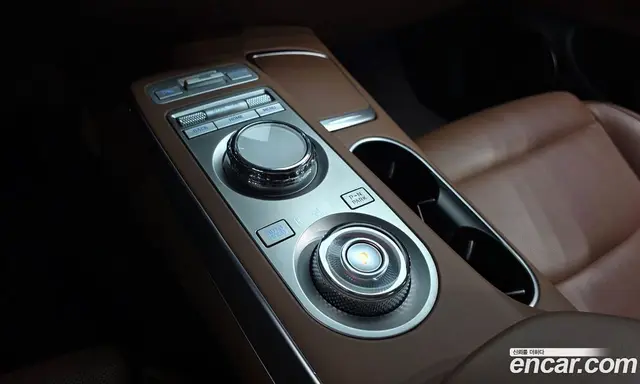 Genesis GV70 2022 2.5 автомат (гидро), миниатюра 9 Genesis GV70 2022 2.5 автомат (гидро), миниатюра 9
