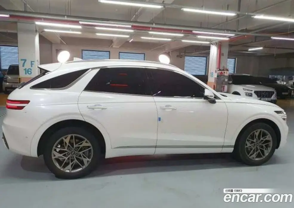Genesis GV70 2024 2.5 автомат (гидро), фото 13 Genesis GV70 2024 2.5 автомат (гидро), фото 13