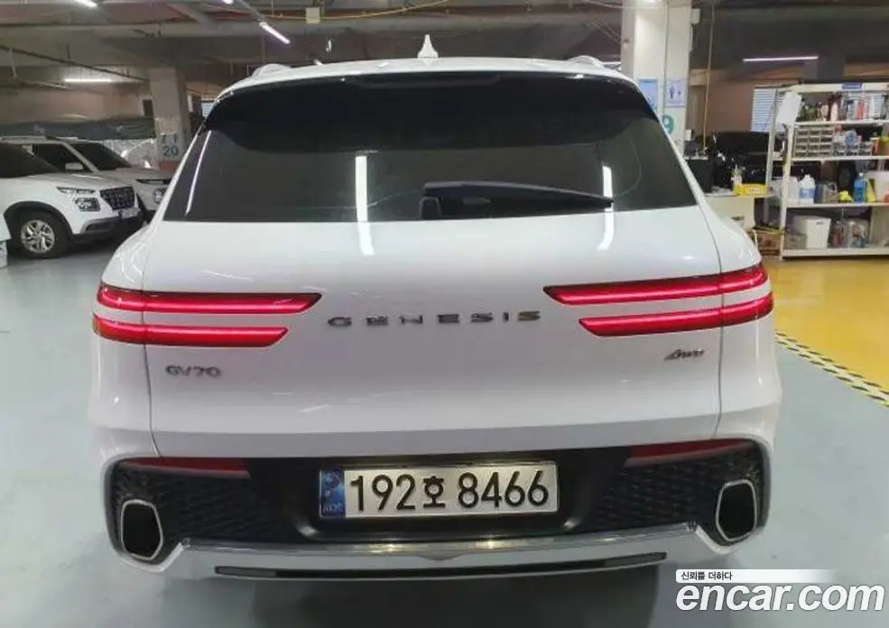Genesis GV70 2024 2.5 автомат (гидро), фото 3 Genesis GV70 2024 2.5 автомат (гидро), фото 3