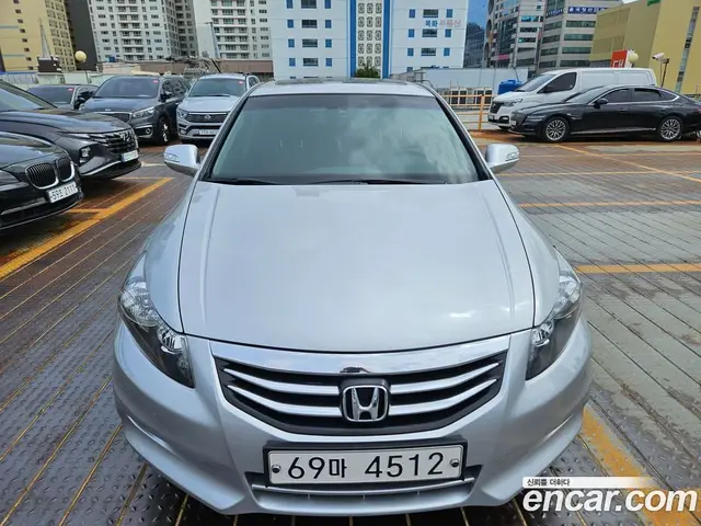 Honda Accord, 2011, 49 161 км
