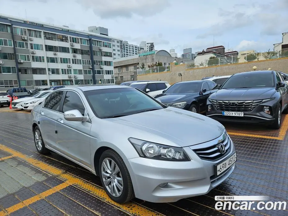 Honda Accord 2011 3.5 автомат (гидро), фото 2 Honda Accord 2011 3.5 автомат (гидро), фото 2