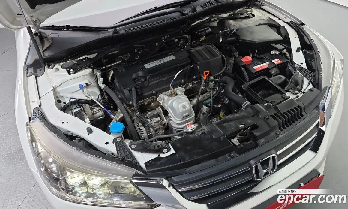 Honda Accord 2015 2.4 автомат (гидро), фото 6 Honda Accord 2015 2.4 автомат (гидро), фото 6