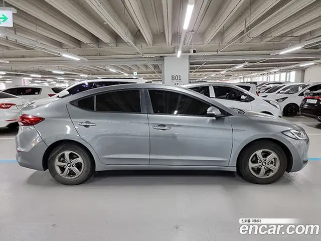Hyundai Avante 2016 1.6 автомат (гидро), миниатюра 5 Hyundai Avante 2016 1.6 автомат (гидро), миниатюра 5