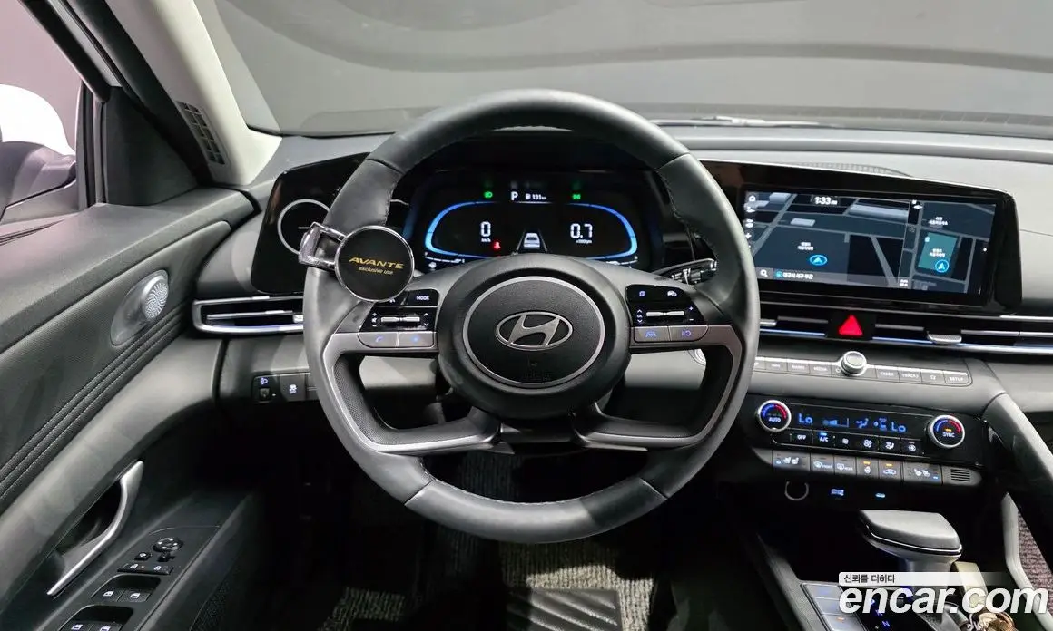 Hyundai Avante 2023 1.6 автомат (гидро), фото 13