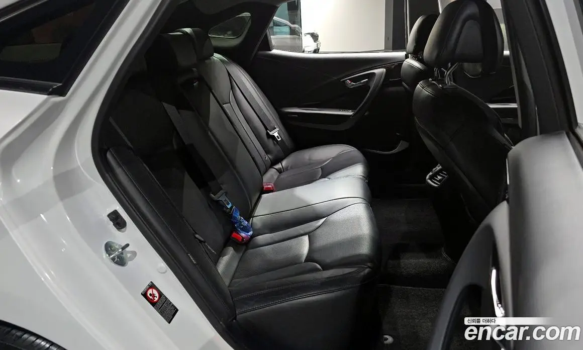 Hyundai Grandeur 2015 2.4 автомат (гидро), фото 12