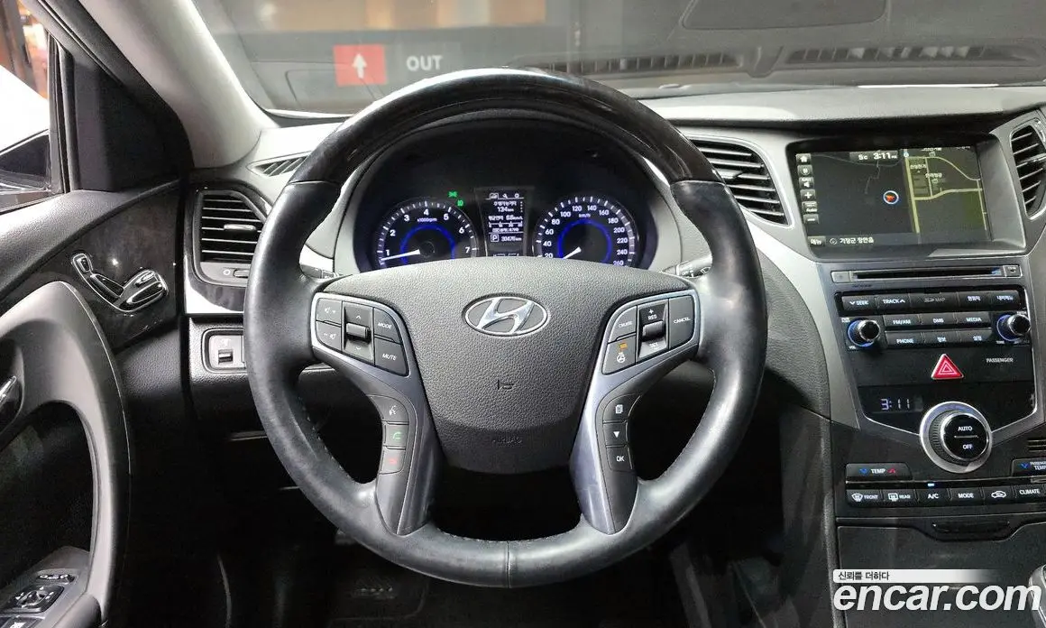 Hyundai Grandeur 2015 2.4 автомат (гидро), фото 13