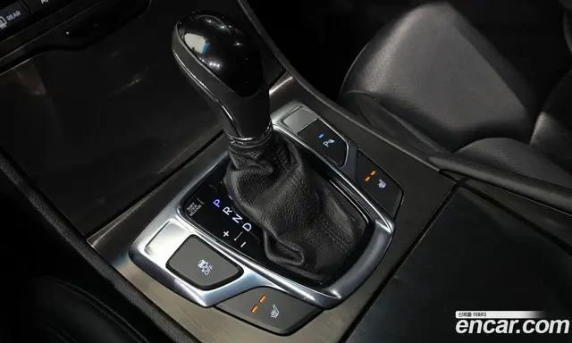 Hyundai Grandeur 2015 2.4 автомат (гидро), миниатюра 9