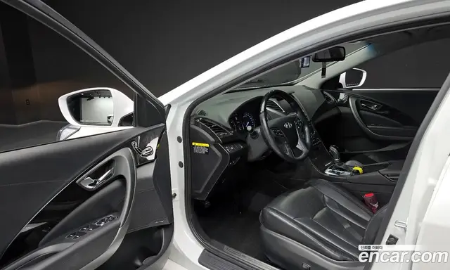 Hyundai Grandeur 2015 2.4 автомат (гидро), миниатюра 10