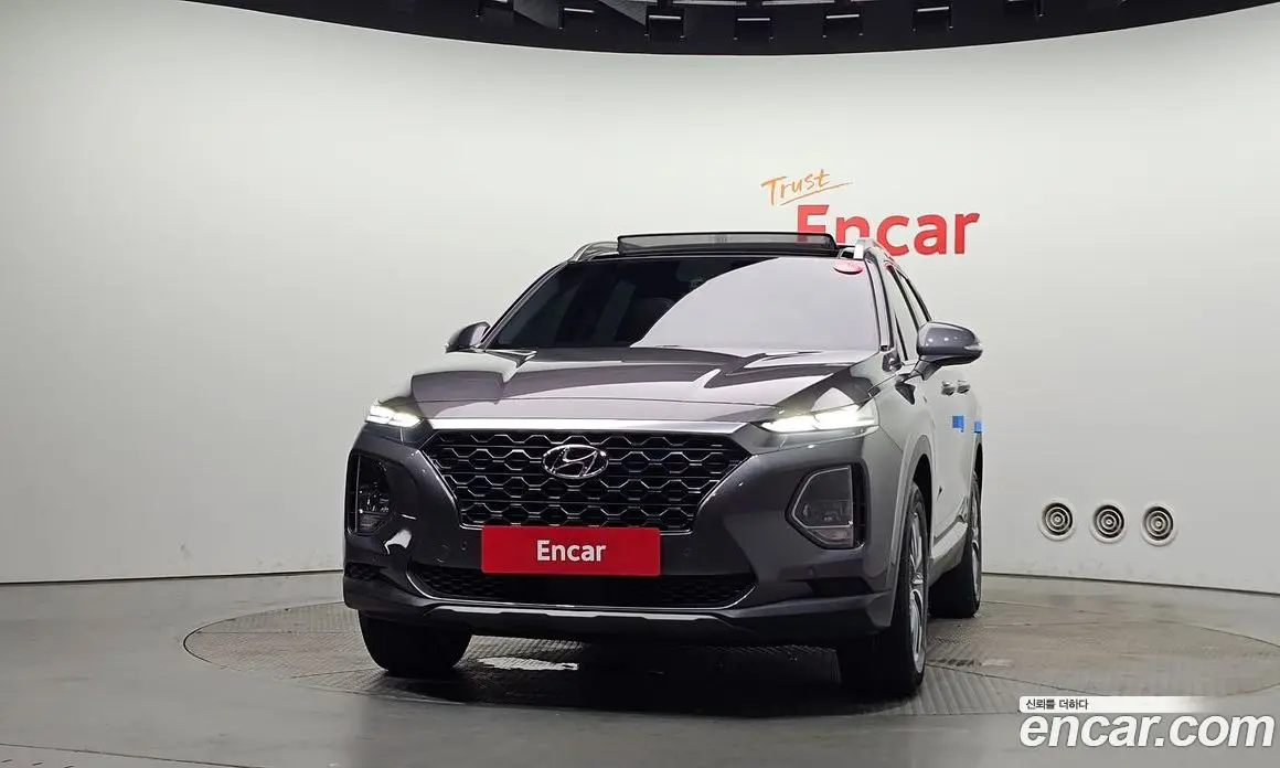 Hyundai Santa Fe 2019 2.0 автомат (гидро), фото 3 Hyundai Santa Fe 2019 2.0 автомат (гидро), фото 3