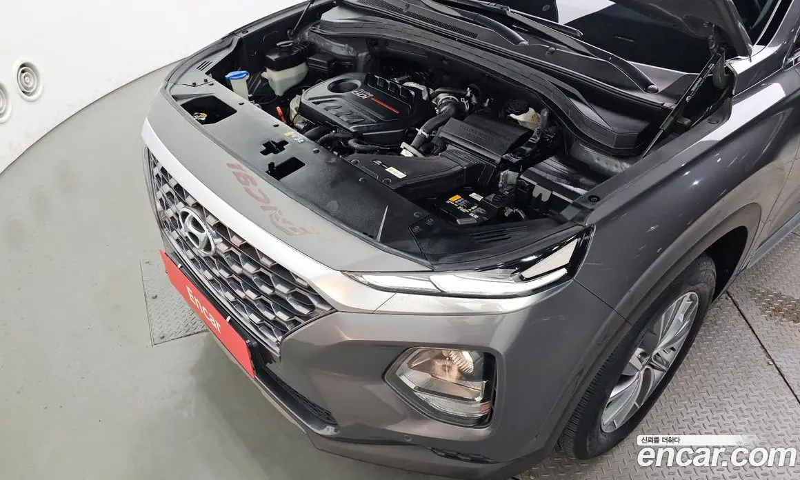 Hyundai Santa Fe 2019 2.0 автомат (гидро), фото 6 Hyundai Santa Fe 2019 2.0 автомат (гидро), фото 6