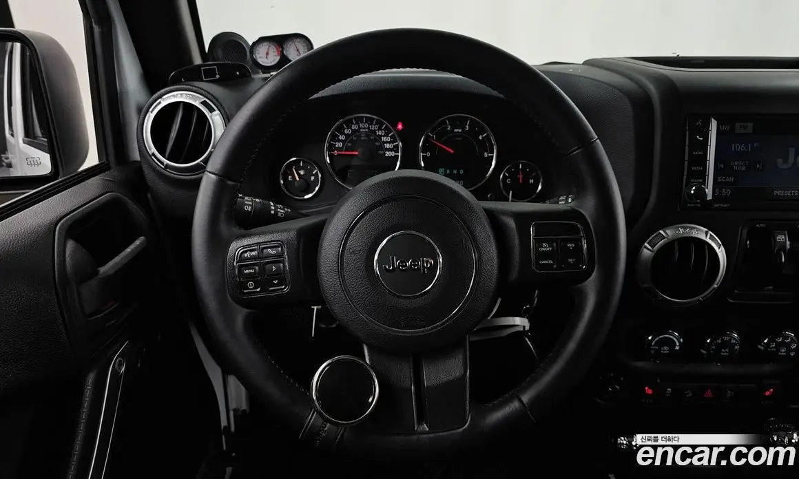 Jeep Wrangler 2012 2.8 автомат (гидро), фото 13 Jeep Wrangler 2012 2.8 автомат (гидро), фото 13