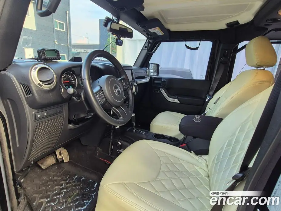 Jeep Wrangler 2016 3.6 автомат (гидро), фото 16 Jeep Wrangler 2016 3.6 автомат (гидро), фото 16