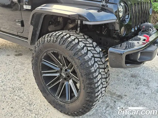 Jeep Wrangler 2016 3.6 автомат (гидро), миниатюра 7 Jeep Wrangler 2016 3.6 автомат (гидро), миниатюра 7