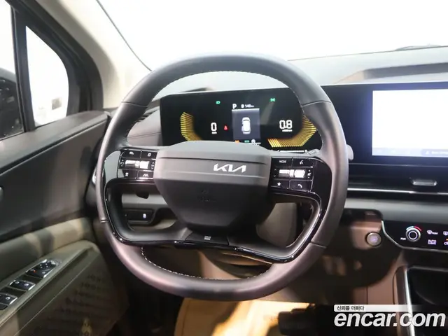 Kia Carnival 2025 2.2 автомат (гидро), миниатюра 12