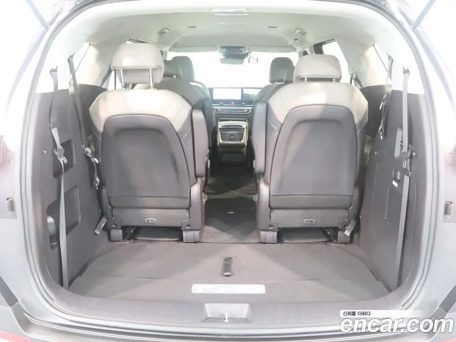 Kia Carnival 2025 2.2 автомат (гидро), фото 7 Kia Carnival 2025 2.2 автомат (гидро), фото 7