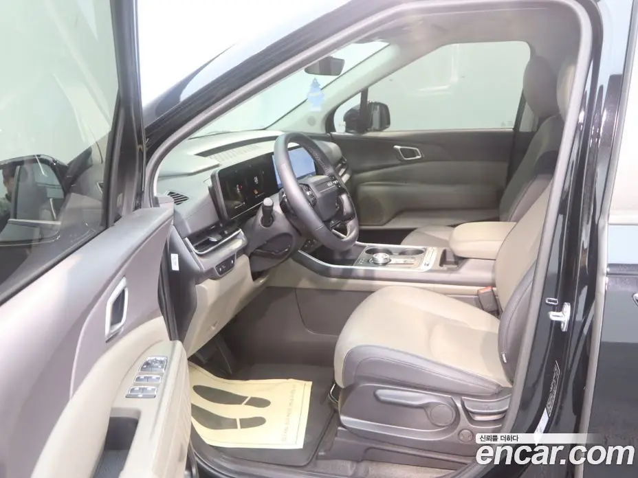 Kia Carnival 2025 2.2 автомат (гидро), фото 9 Kia Carnival 2025 2.2 автомат (гидро), фото 9