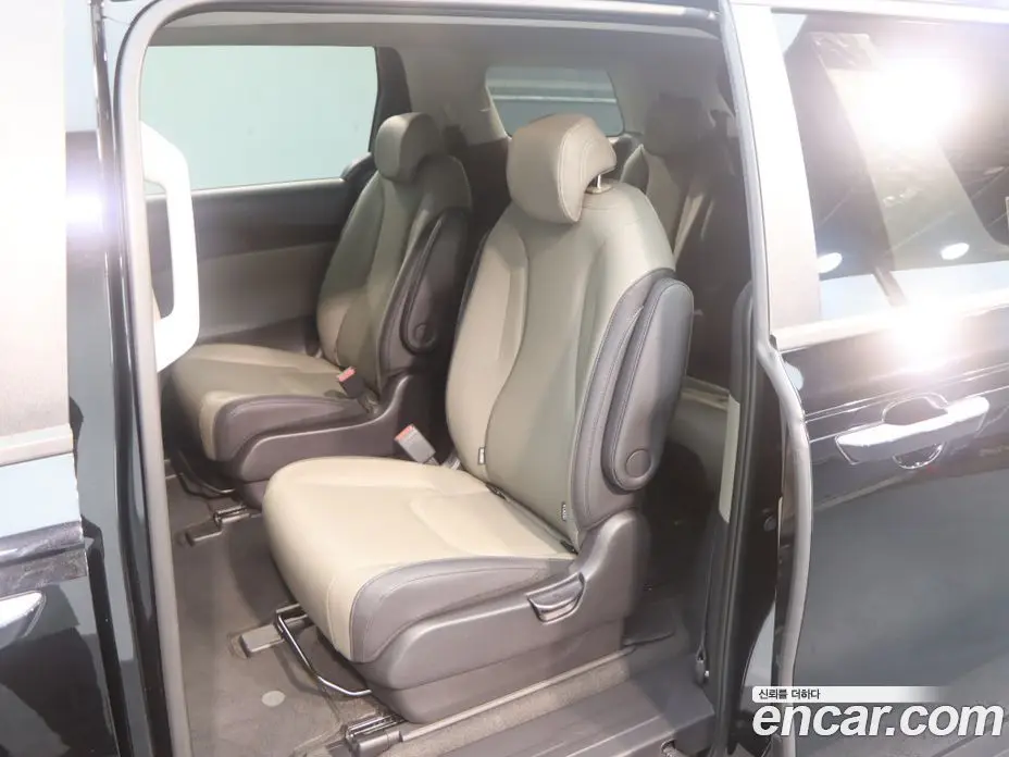 Kia Carnival 2025 2.2 автомат (гидро), фото 10 Kia Carnival 2025 2.2 автомат (гидро), фото 10