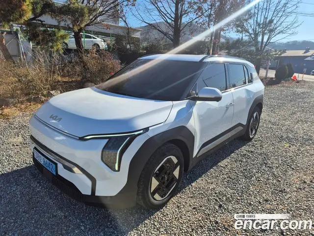 Kia EV3 2025 автомат (гидро), миниатюра 3