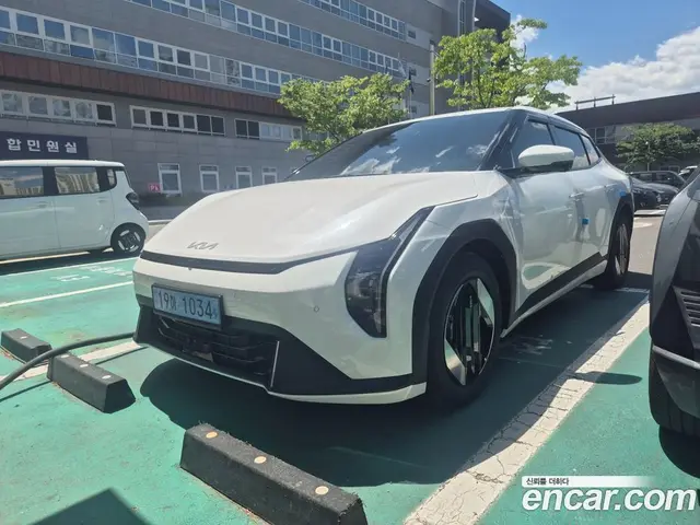 Kia EV4, 2026, 2 547 км