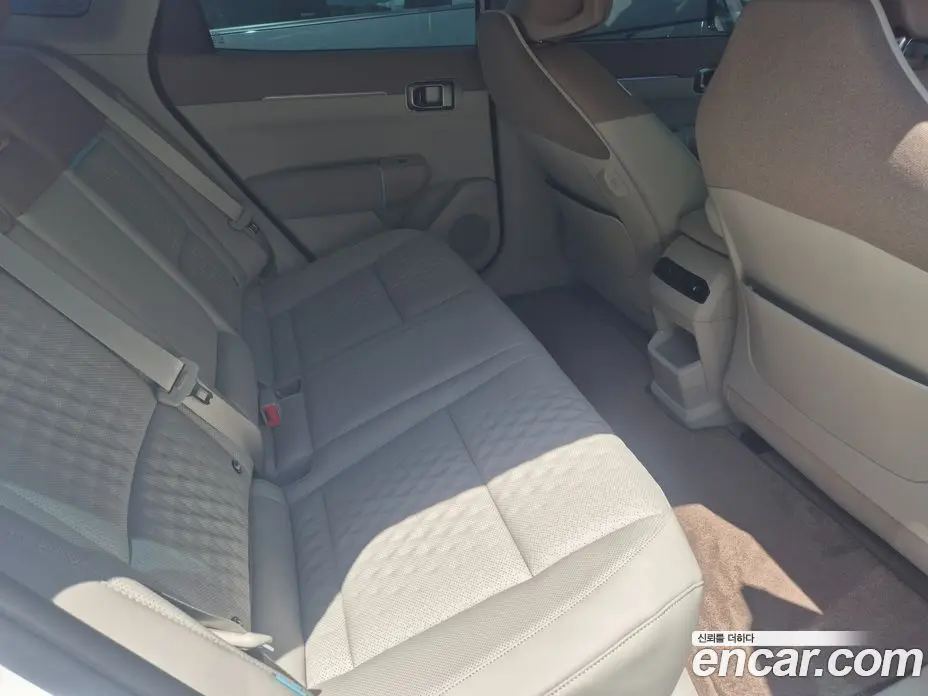 Kia EV4 2026 автомат (гидро), фото 16 Kia EV4 2026 автомат (гидро), фото 16