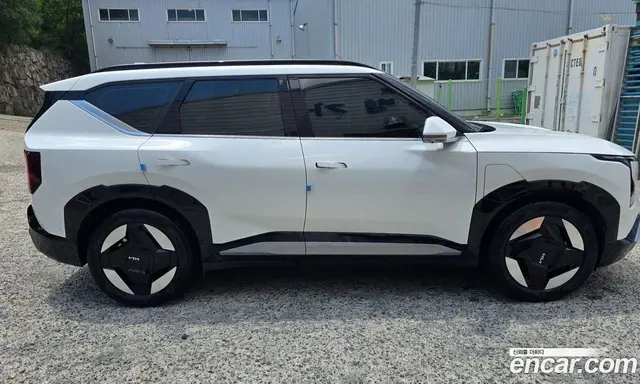 Kia EV5 2026 автомат (гидро), миниатюра 3
