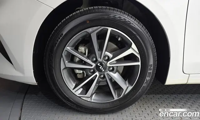 Kia K3 2022 1.6 автомат (гидро), миниатюра 5 Kia K3 2022 1.6 автомат (гидро), миниатюра 5