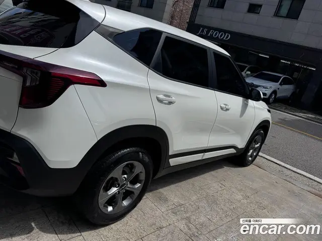 Kia Seltos 2024 2.0 автомат (гидро), миниатюра 2 Kia Seltos 2024 2.0 автомат (гидро), миниатюра 2