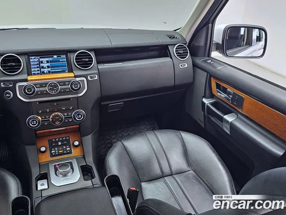 Land Rover Discovery 2013 3.0 автомат (гидро), фото 14 Land Rover Discovery 2013 3.0 автомат (гидро), фото 14