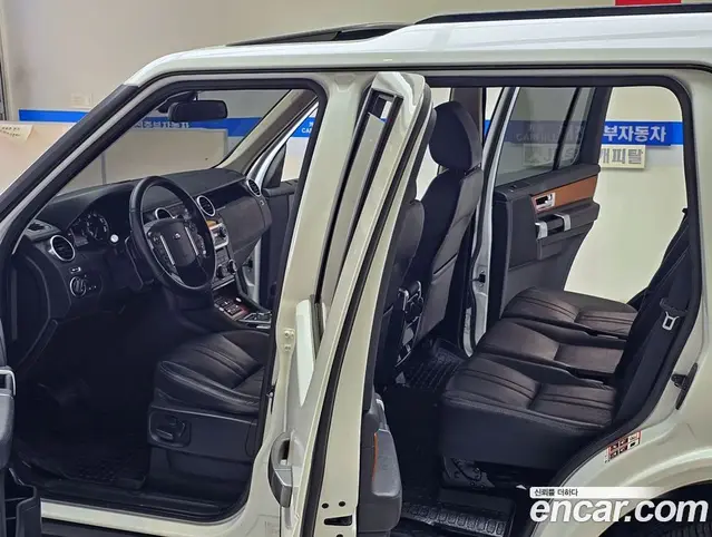 Land Rover Discovery 2013 3.0 автомат (гидро), миниатюра 7 Land Rover Discovery 2013 3.0 автомат (гидро), миниатюра 7