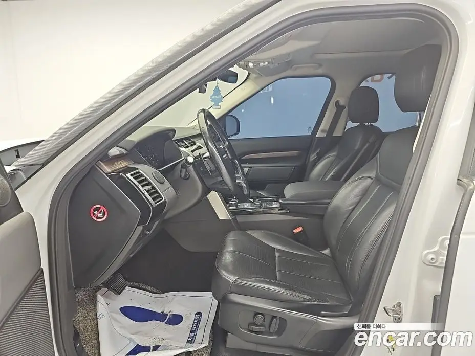 Land Rover Discovery 2019 3.0 автомат (гидро), фото 11