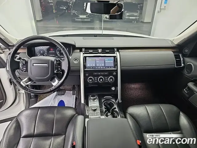 Land Rover Discovery 2019 3.0 автомат (гидро), миниатюра 7
