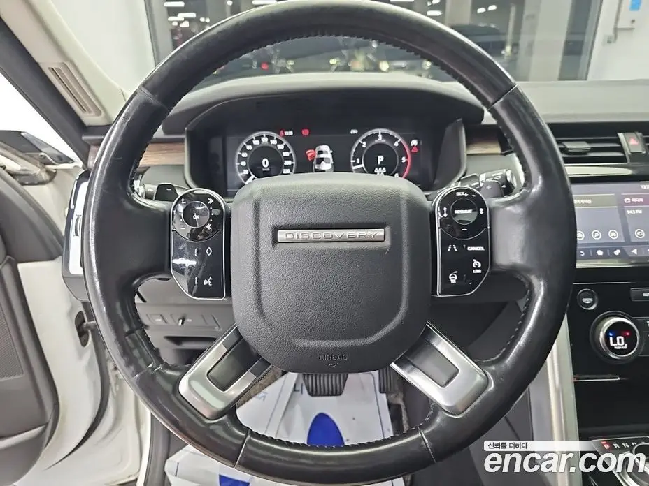 Land Rover Discovery 2019 3.0 автомат (гидро), фото 9