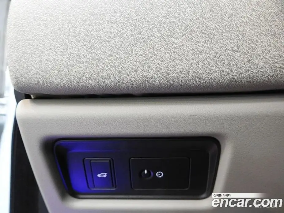 Land Rover Range Rover Evoque 2016 2.0 автомат (гидро), фото 18