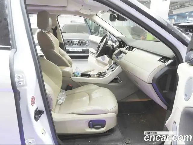 Land Rover Range Rover Evoque 2016 2.0 автомат (гидро), миниатюра 8
