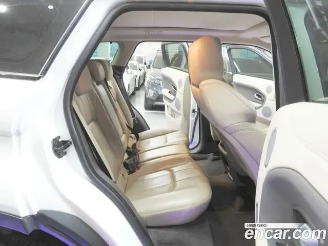 Land Rover Range Rover Evoque 2016 2.0 автомат (гидро), миниатюра 9