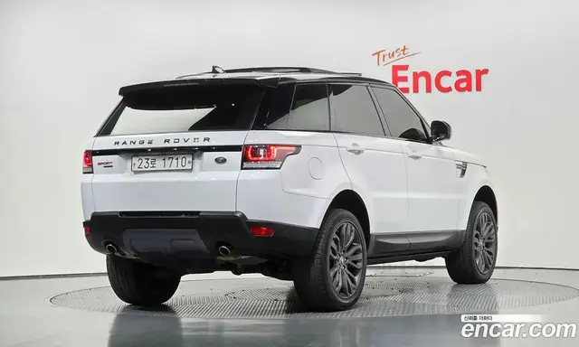 Land Rover Range Rover Sport 2017 3.0 автомат (гидро), миниатюра 2 Land Rover Range Rover Sport 2017 3.0 автомат (гидро), миниатюра 2