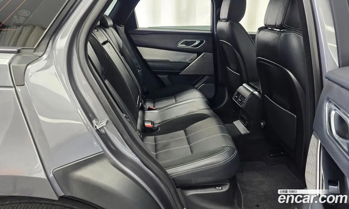Land Rover Range Rover Velar 2019 2.0 автомат (гидро), фото 12