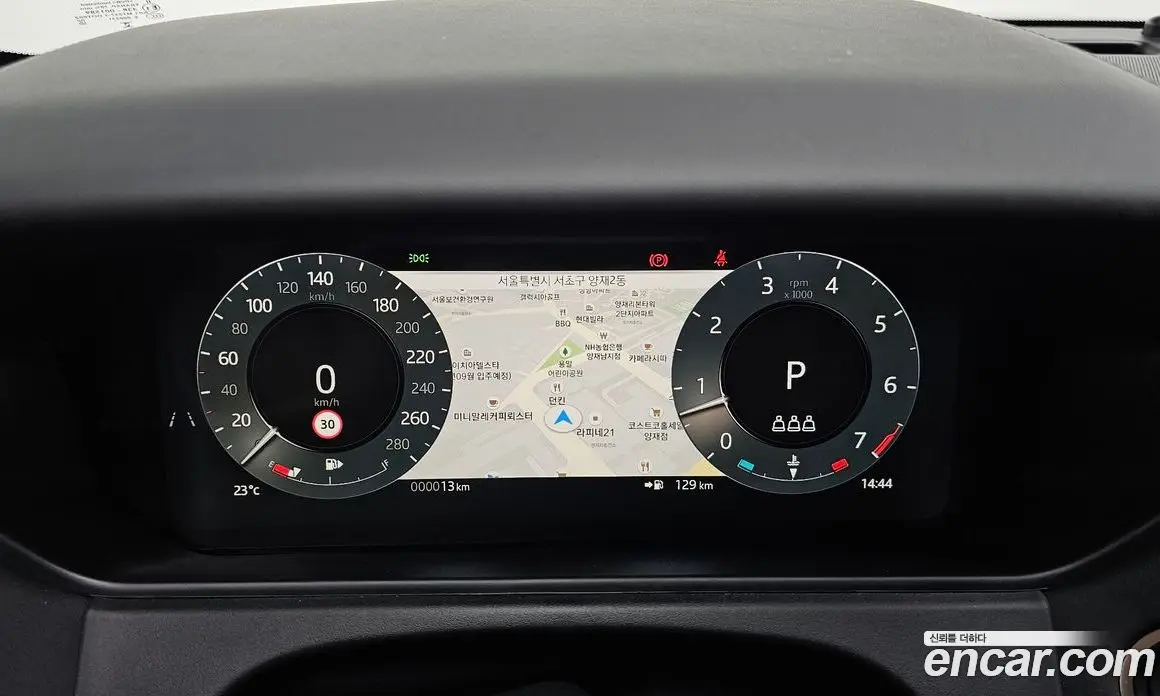 Land Rover Range Rover Velar 2026 2.0 автомат (гидро), фото 16