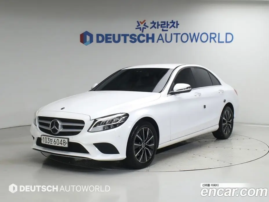 Mercedes-Benz C-Class 2019 2.0 автомат (гидро), фото 1 Mercedes-Benz C-Class 2019 2.0 автомат (гидро), фото 1