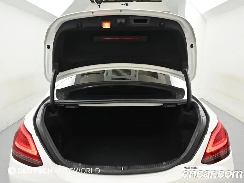 Mercedes-Benz C-Class 2019 2.0 автомат (гидро), фото 19 Mercedes-Benz C-Class 2019 2.0 автомат (гидро), фото 19