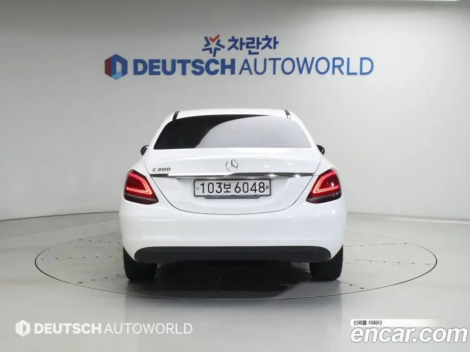 Mercedes-Benz C-Class 2019 2.0 автомат (гидро), фото 4 Mercedes-Benz C-Class 2019 2.0 автомат (гидро), фото 4
