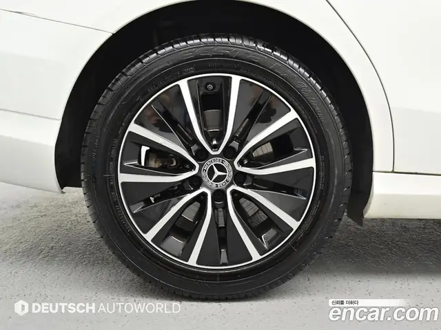 Mercedes-Benz C-Class 2019 2.0 автомат (гидро), миниатюра 5 Mercedes-Benz C-Class 2019 2.0 автомат (гидро), миниатюра 5