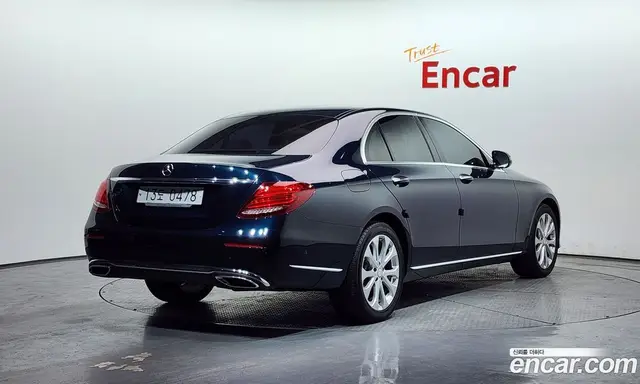 Mercedes-Benz E-Class 2016 1.9 автомат (гидро), миниатюра 2