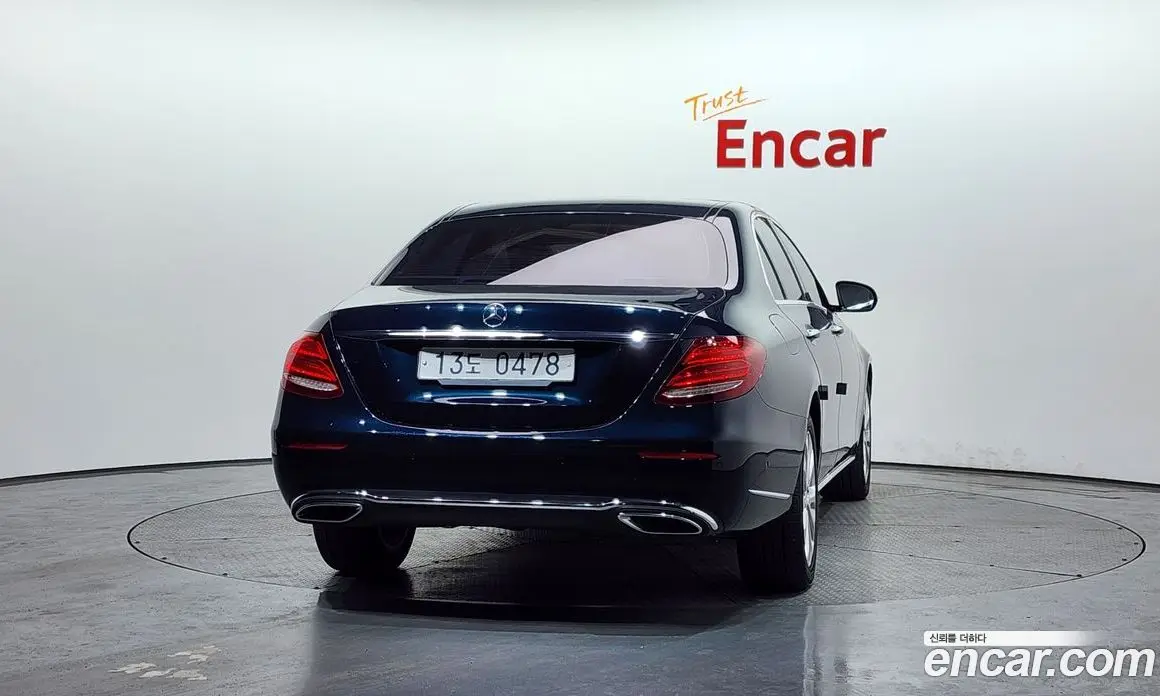 Mercedes-Benz E-Class 2016 1.9 автомат (гидро), фото 4