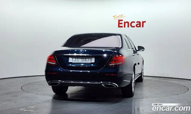 Mercedes-Benz E-Class 2016 1.9 автомат (гидро), миниатюра 4