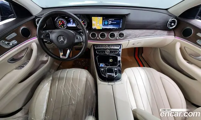 Mercedes-Benz E-Class 2016 1.9 автомат (гидро), миниатюра 7