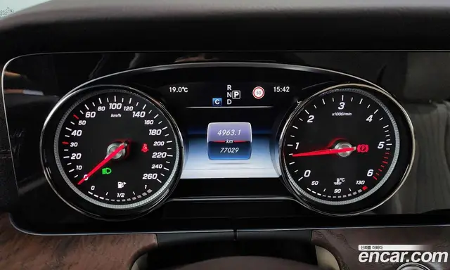 Mercedes-Benz E-Class 2016 1.9 автомат (гидро), миниатюра 8