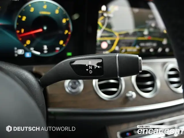 Mercedes-Benz E-Class 2020 2.0 автомат (гидро), миниатюра 9